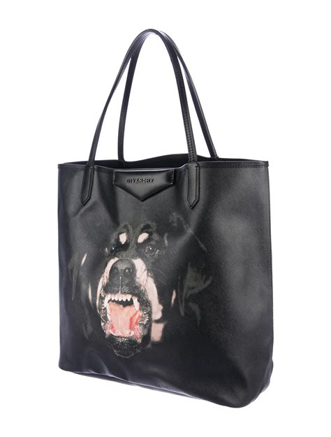 pochette givenchy rottweiler prezzo|Givenchy Large Rottweiler Antigona Tote .